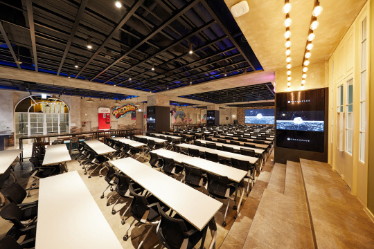 한화생명은 기업들의 오픈 이노베이션 촉진과 스타트업 생태계 활성화를 위한 '드림플러스 강남' 개소식을 진행했다. 한화생명 제공